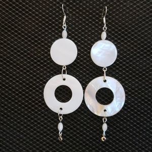 3/$20 | Shell dangle earrings